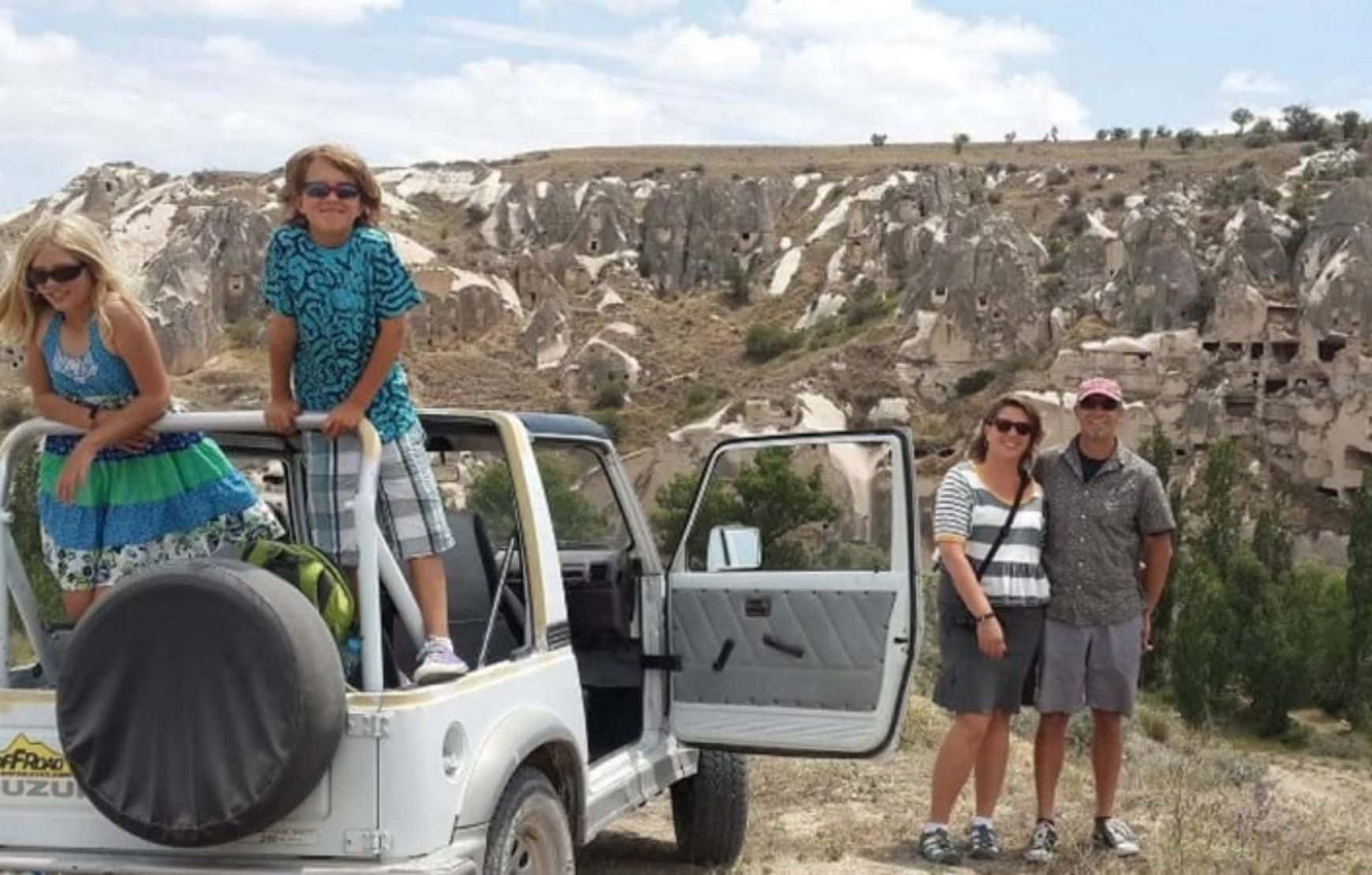 Jeep Safari in Cappadocia - family with a child doing safari