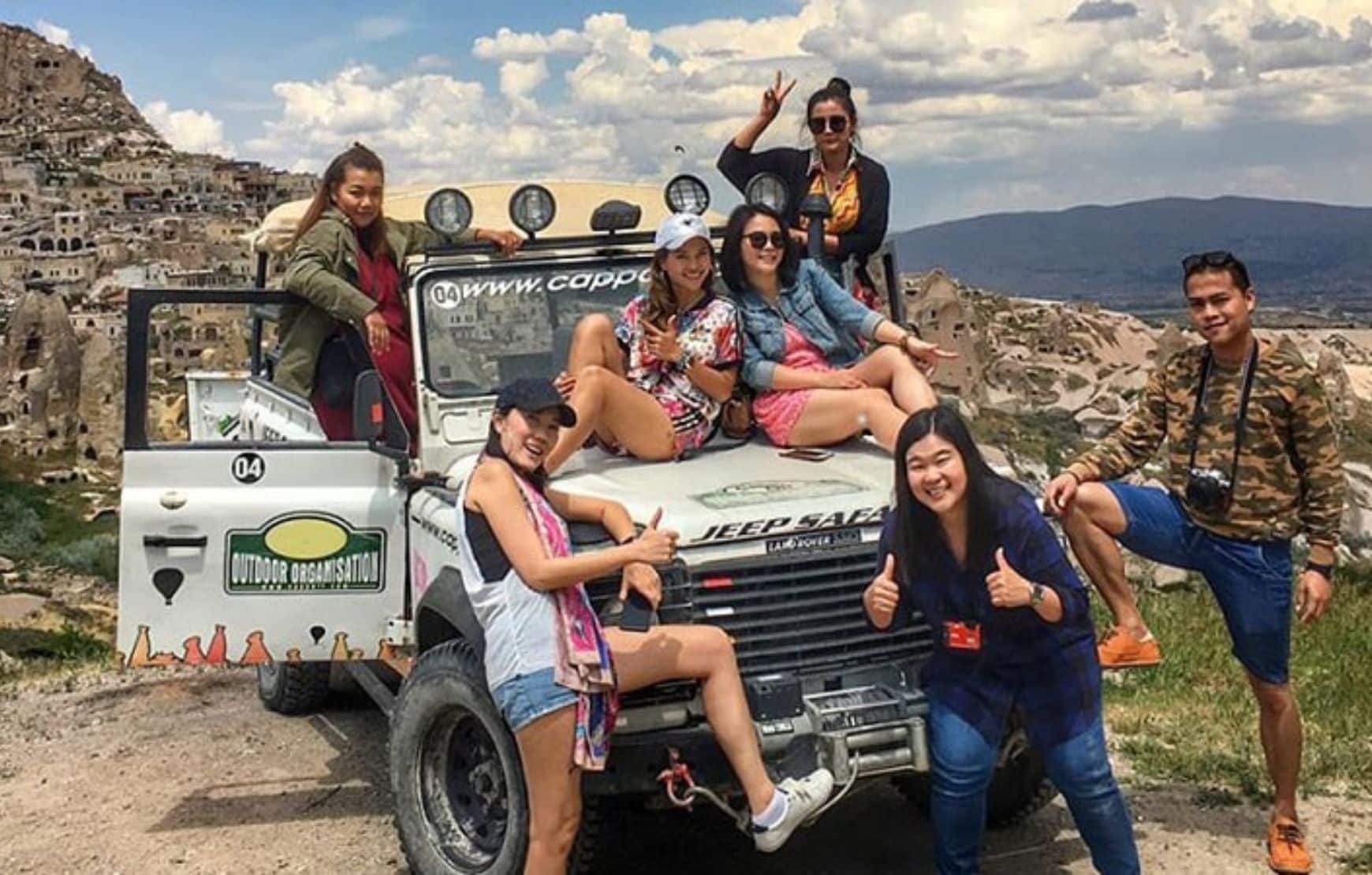 Jeep Safari in Cappadocia - a small group doing safari together