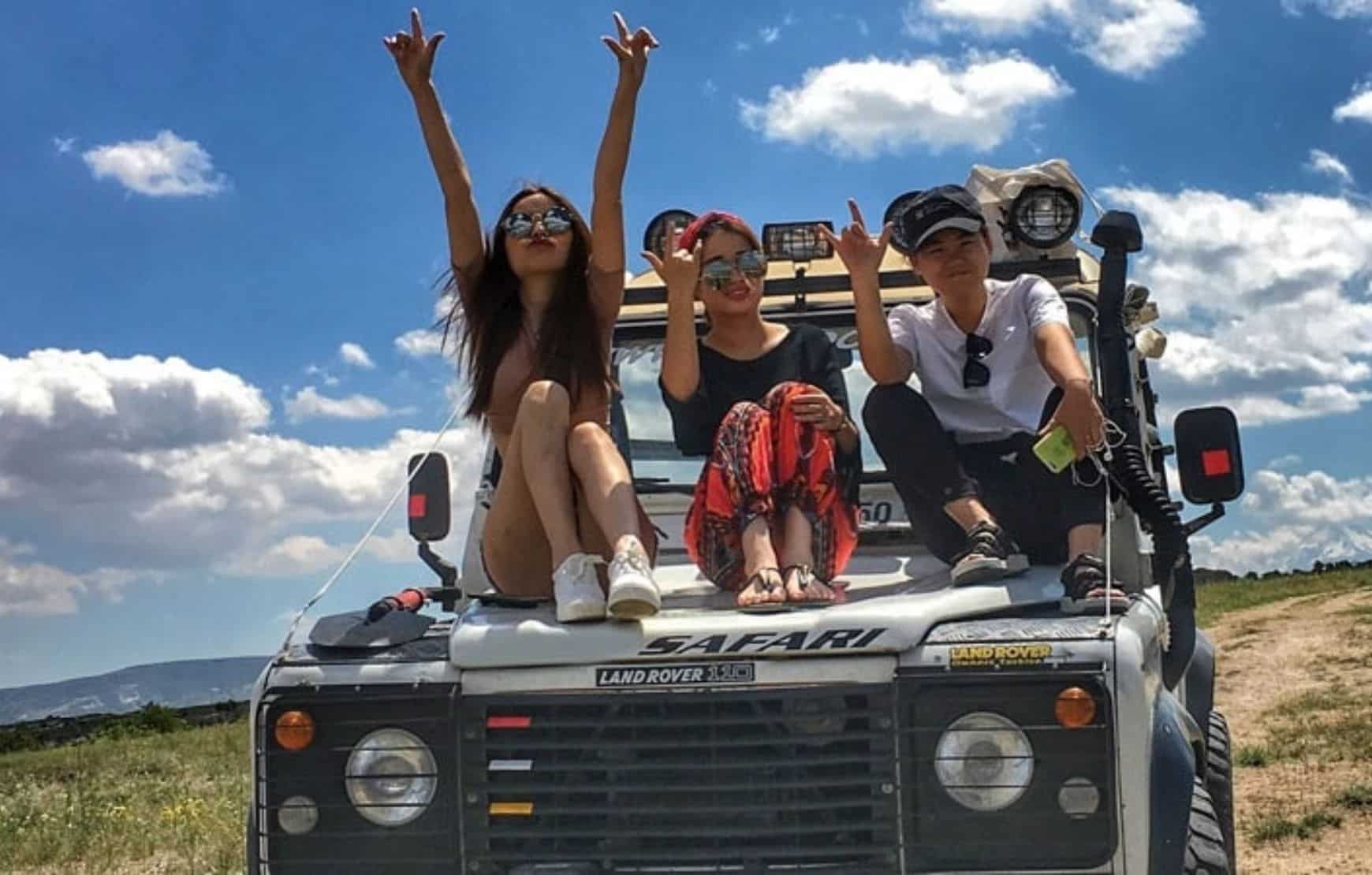Jeep Safari in Cappadocia - happy group in safari