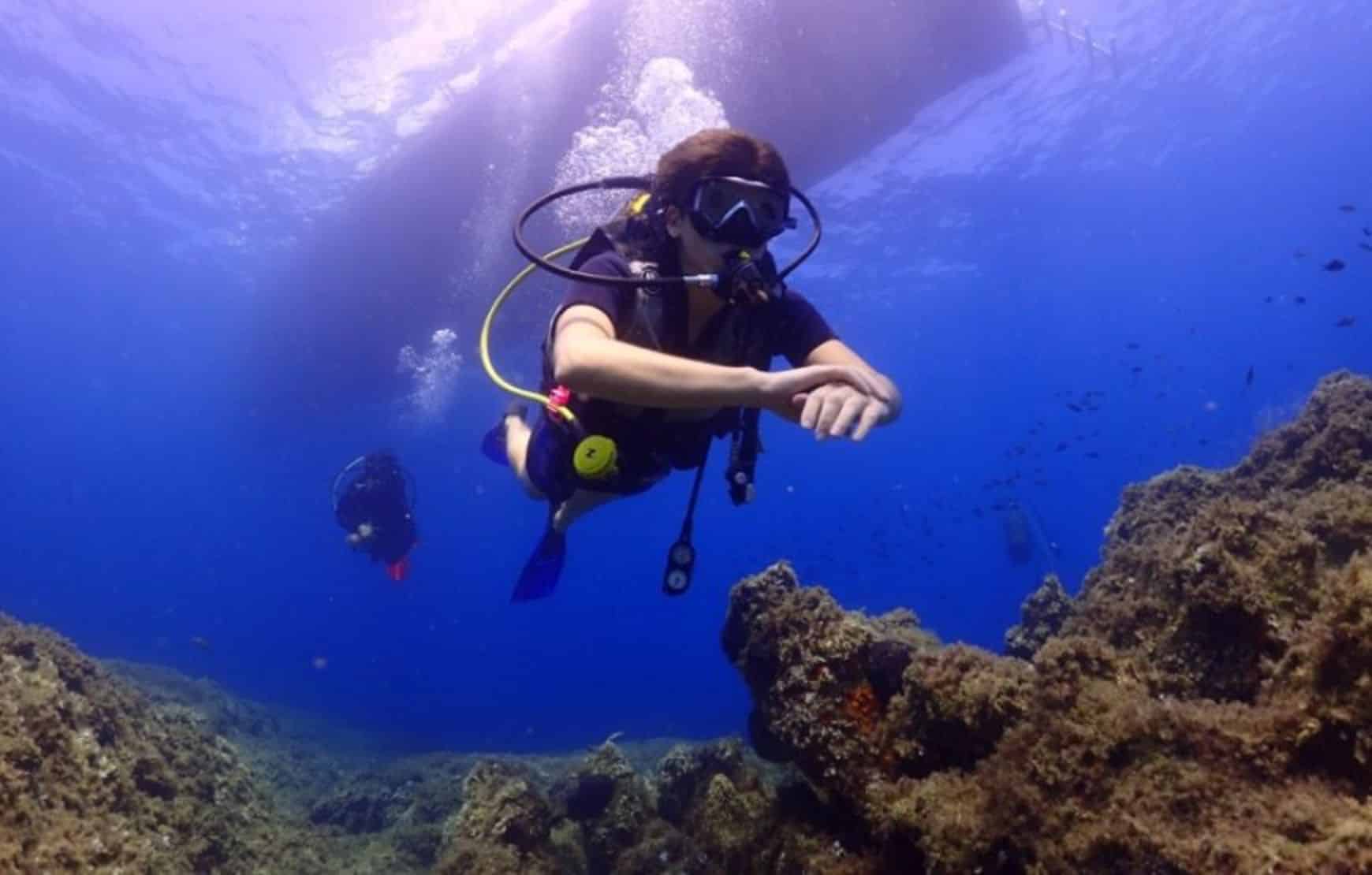 Kusadasi Diving Tour - Scuba Diving under water