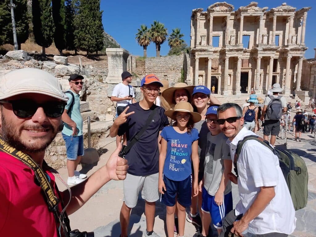 Daniel Espinosa and his family 1